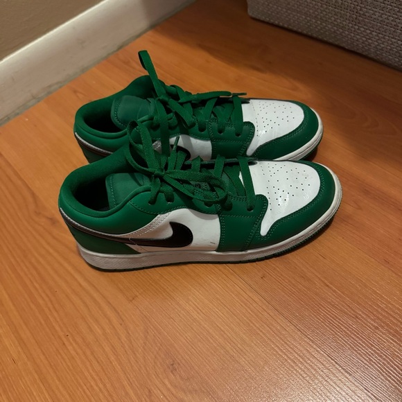 nike jordan 1 low pine green - Picture 1 of 2